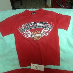 - Harley-Davidson tshirt